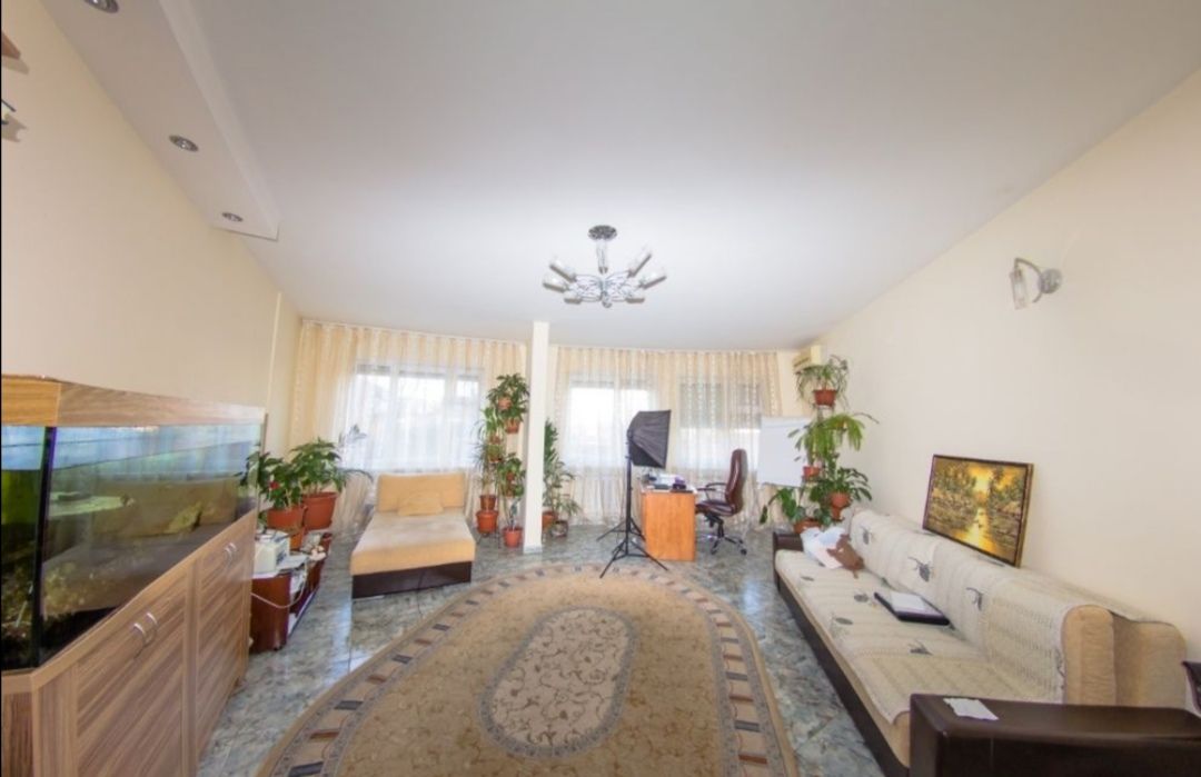 Продам 3-х комнатную квартиру с ремонтом в Приморском районе в Аркадии