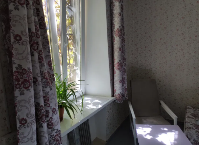 Продам двухкомнатную квартиру в центре города, парк Шевченка.