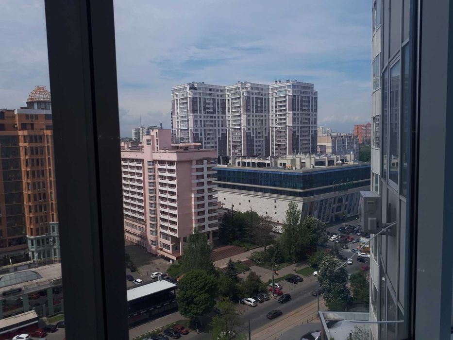 Продам 3 - х комнатную квартиру с ремонтом в ЖК "Южная Пальмира". ID 50778 (Фото 2)