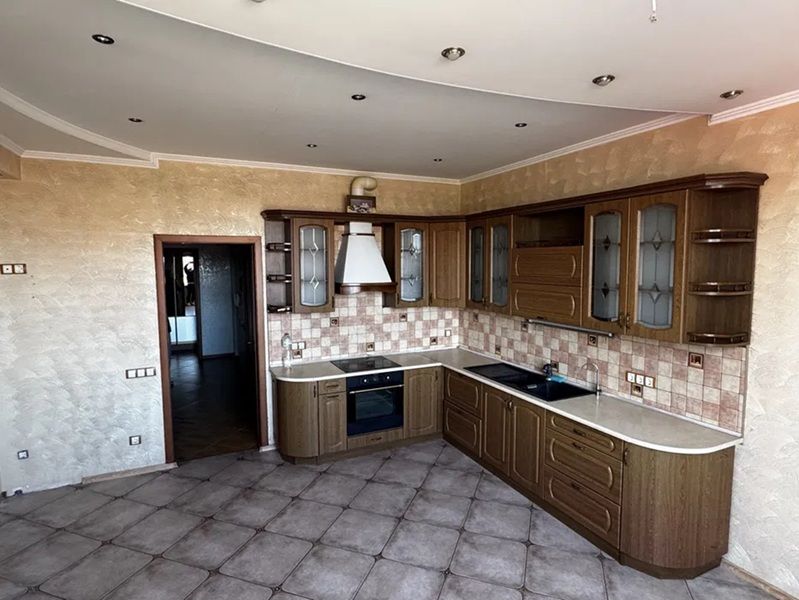 Просторная 3-комнатная квартира в ЖК «Чудо-Город» ID 53918 (Фото 1)