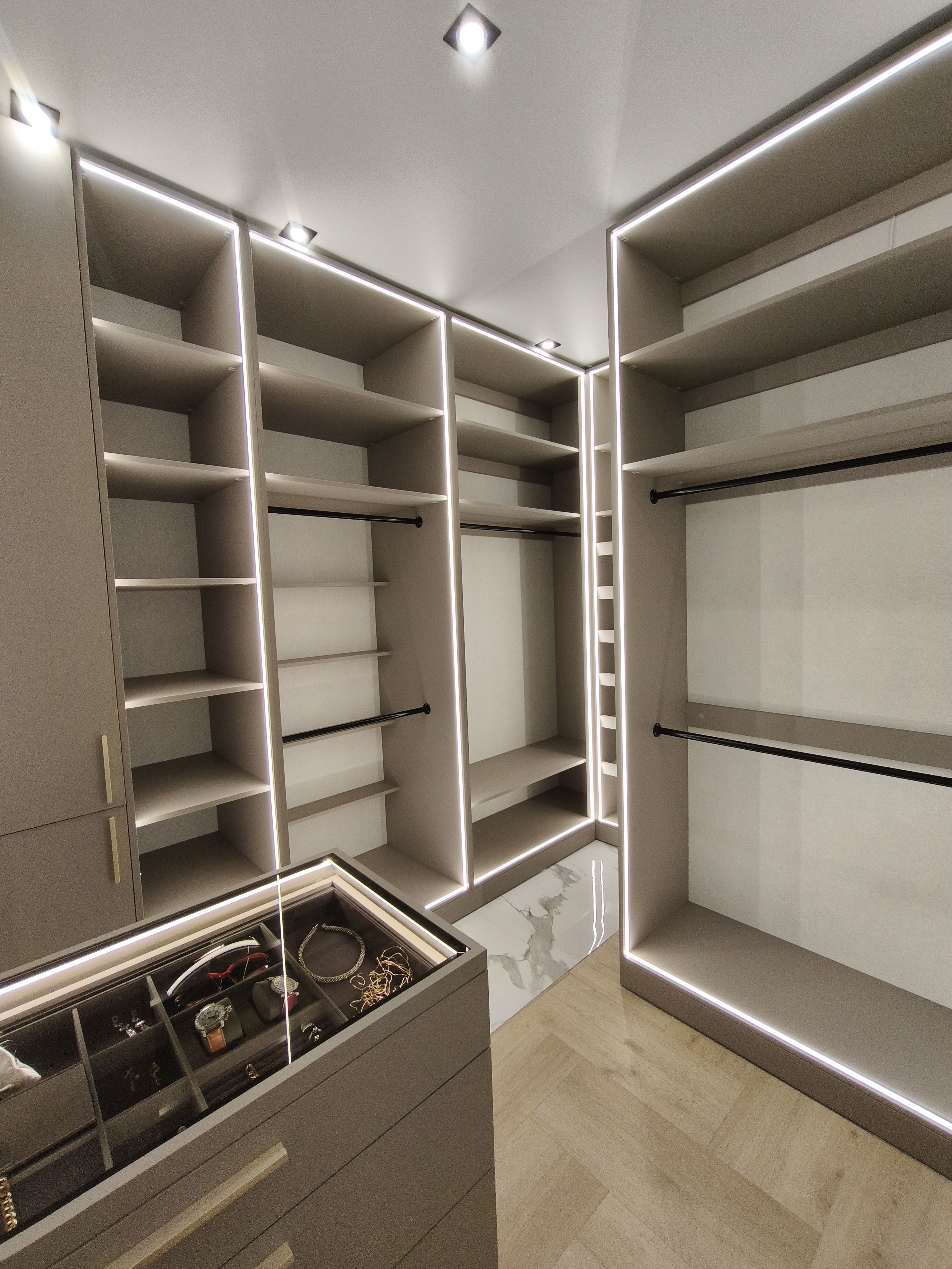 Продам четырёхкомнатную квартиру в ЖК "Родос" ID 53978 (Фото 13)