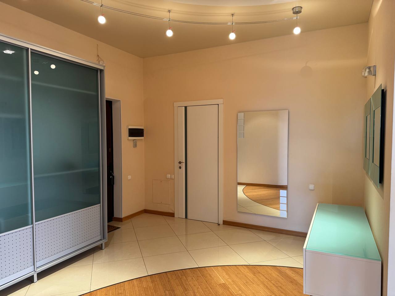 Продажа 4-х комнатной квартиры по ул. Азарова, пляж «Отрада» ID 54030 (Фото 4)