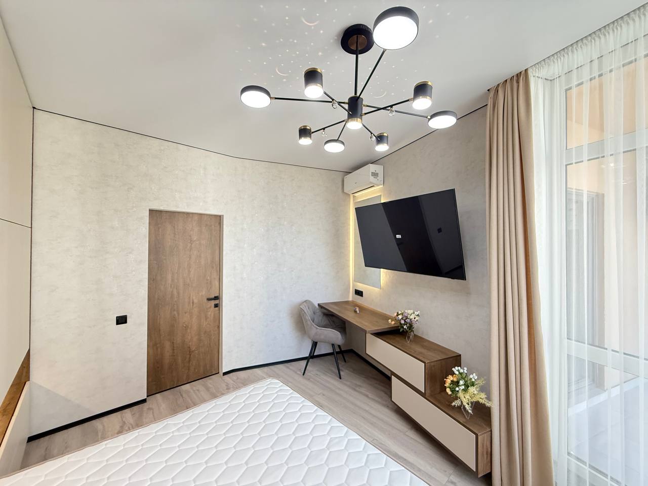 1-комнатная квартира с дизайнерским ремонтом в ЖК «66 Жемчужина» ID 54119 (Фото 4)