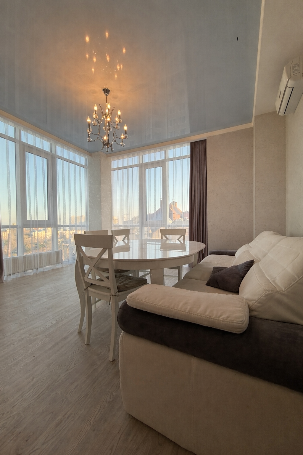 3-комнатная квартира 118 м2 с видом на море на проспекте Шевченко  ID 54170 (Фото 1)