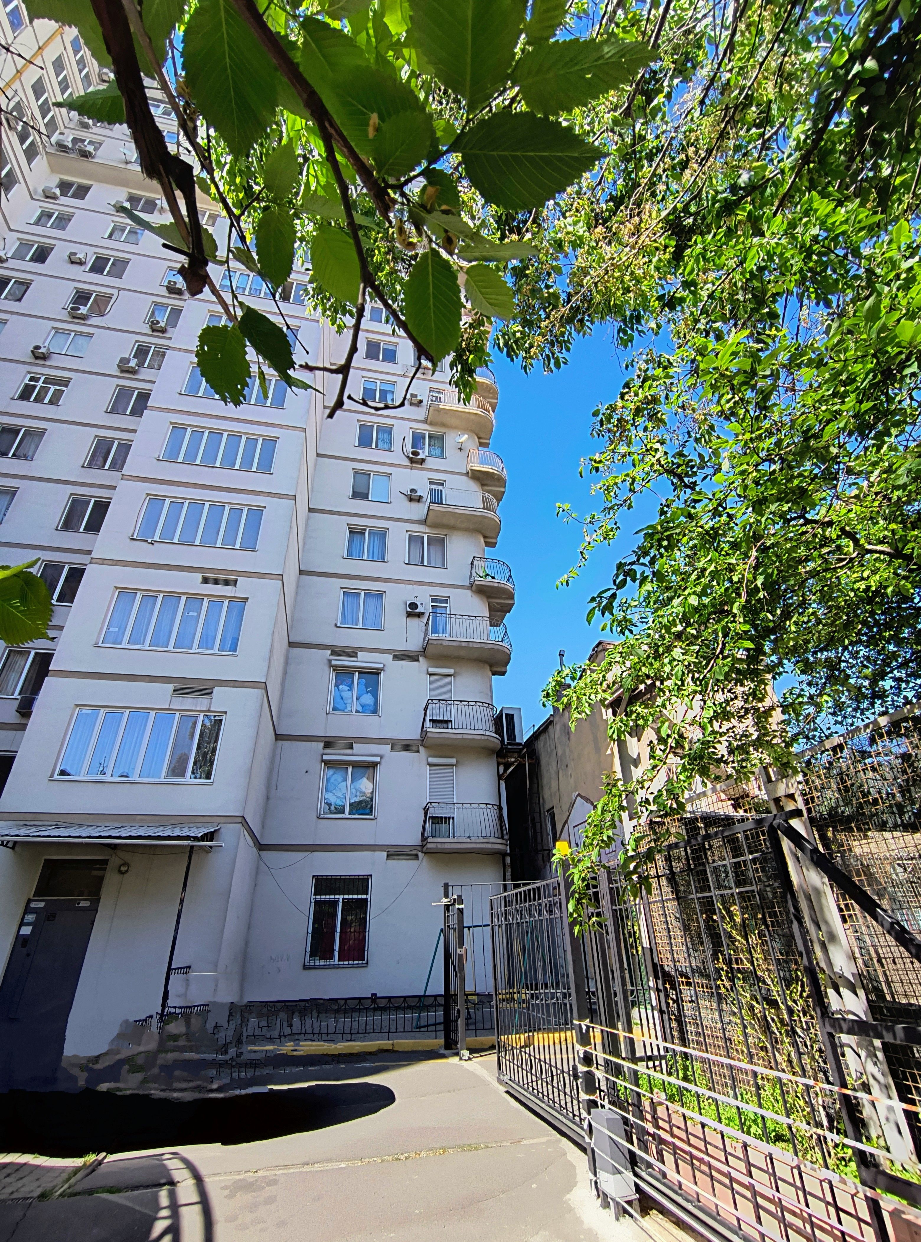2-комнатная с видом в сторону моря в центре Одессы, Климовский дом ID 54238 (Фото 17)
