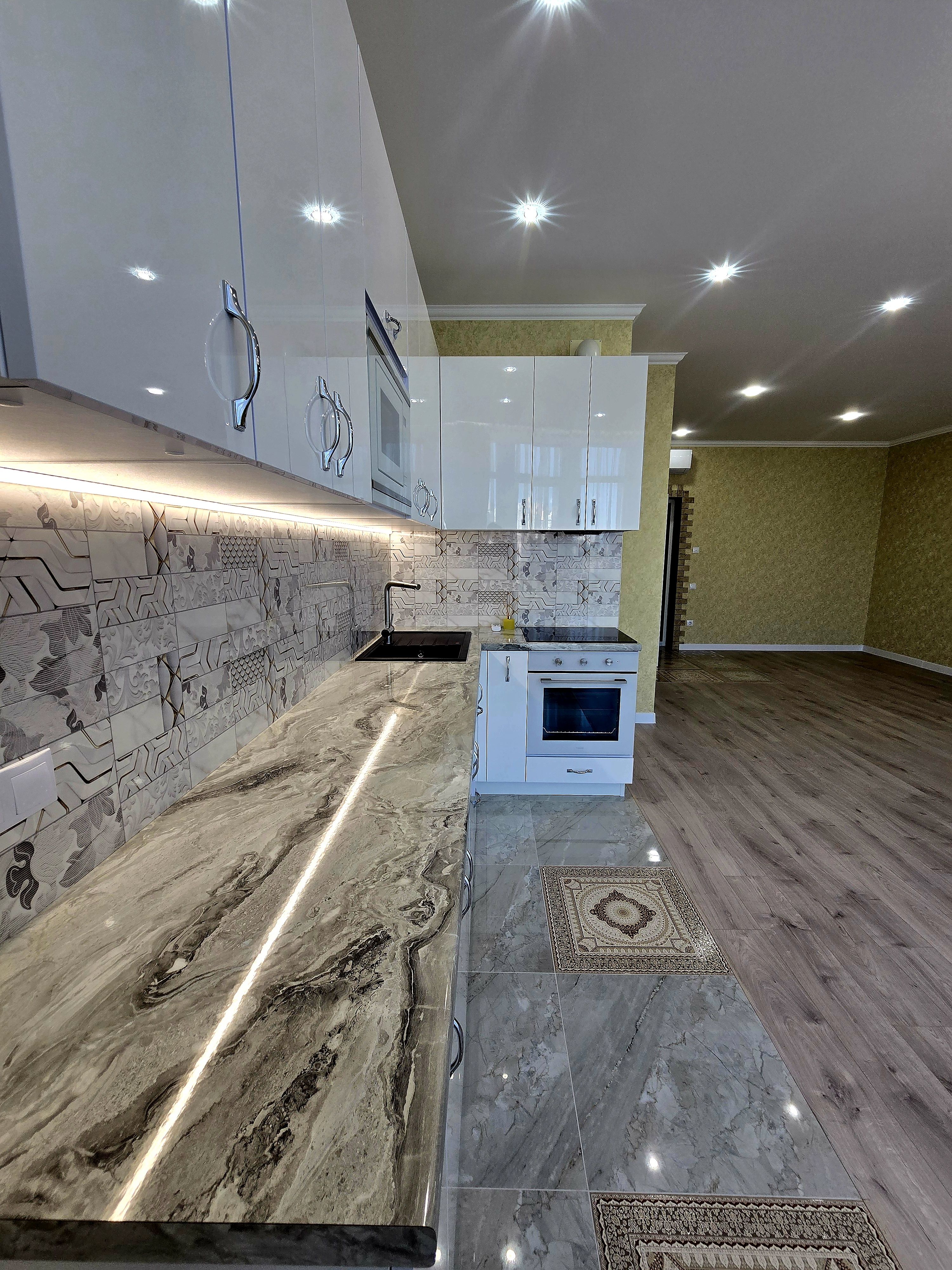 Однокомнатная квартира 47 м²  в ЖК "4 СЕЗОНА" ID 54437 (Фото 2)